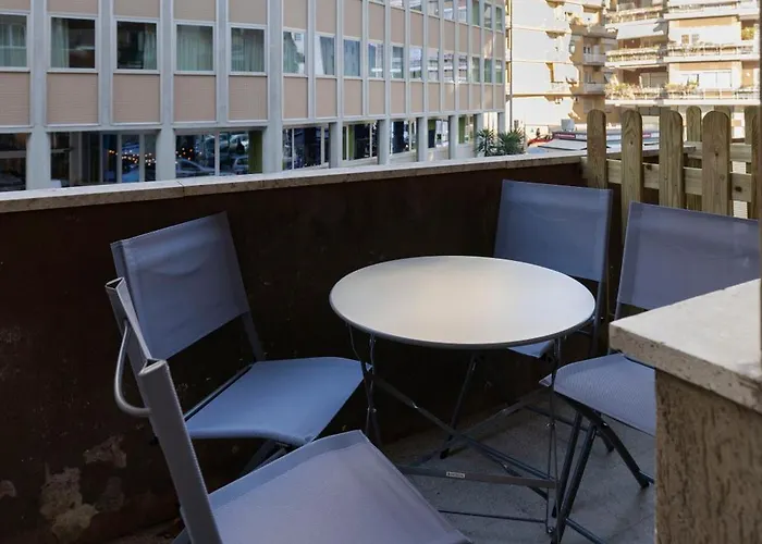 4bnb - The Dome Twentyfive *